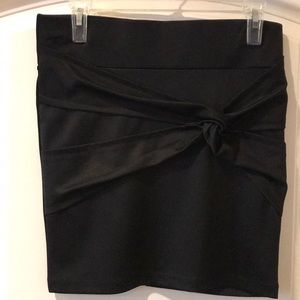 Must have beautiful pencil skirt size L